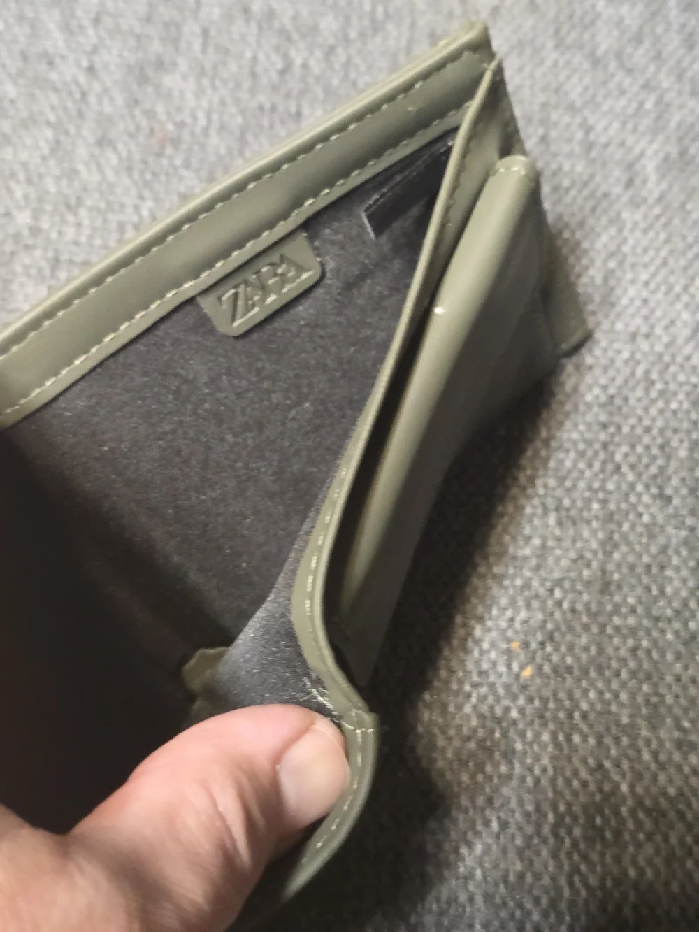 New Zara Classic Men's Bifold Wallet in Khaki/Military green
